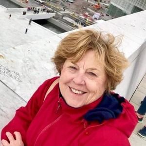 Meet your Posher, Phyllis